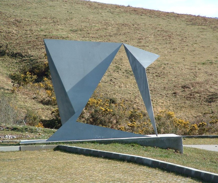 گالری آثار حجم کارلوس کاستاندو از اسپانیا