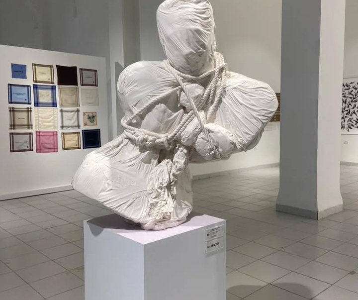 گالری آثار مجسمه و حجم یینیر نونز لوپز از کوبا