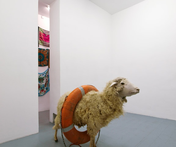 گالری آثار چیدمان و حجم جاناتان مانک از بریتانیا