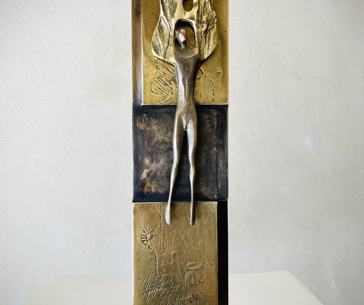 گالری آثار مجسمه و حجم میلکو دوبرو از بلغارستان