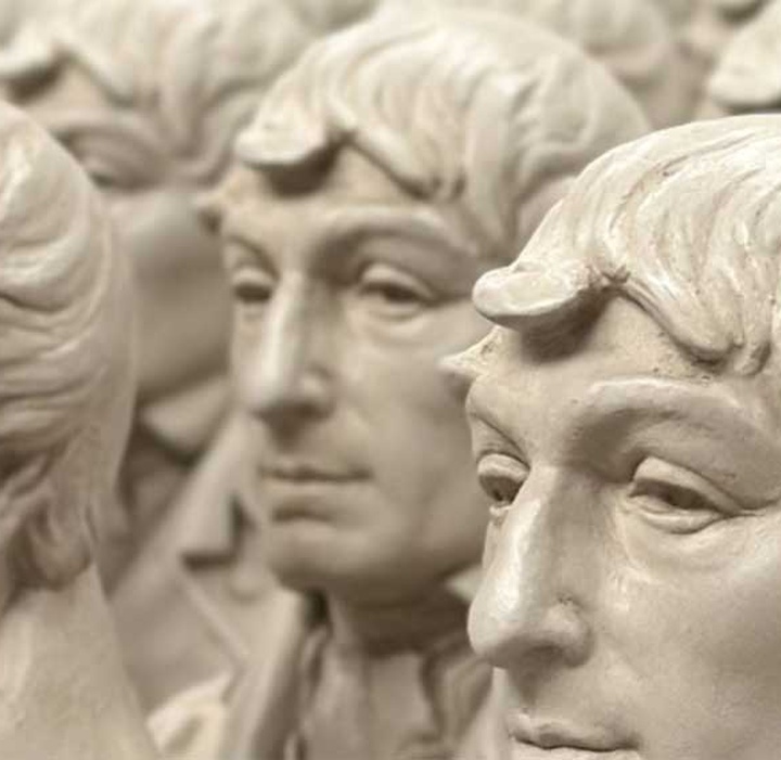 گالری مجسمه‌های کارلوس بناویدز از آرژانتین