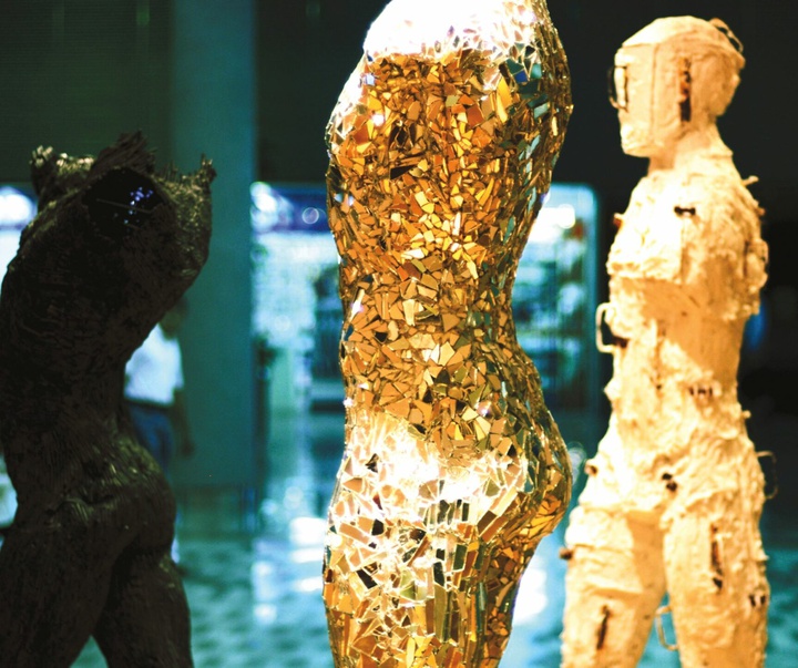 گالری آثار مجسمه و حجم رافائل سان خوان از کوبا