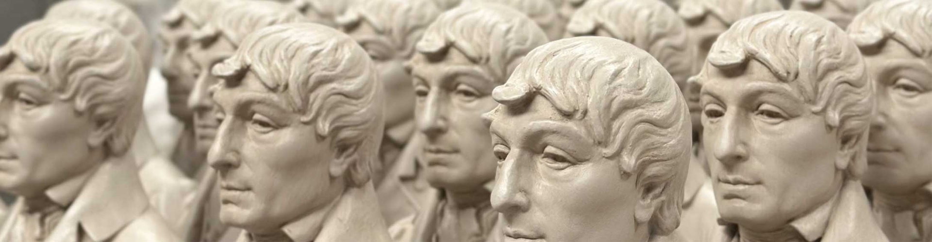 گالری مجسمههای کارلوس بناویدز از آرژانتین